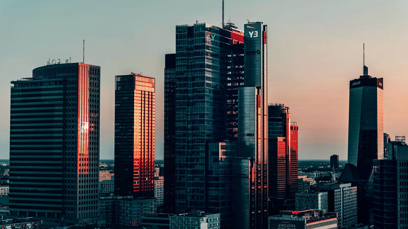 Best investment platforms by country in Europe — Warsaw business district